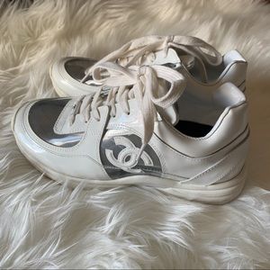 CHANEL White patent leather trainers. Worn once